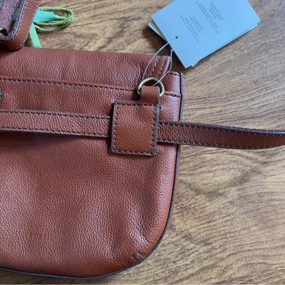 Fossil NWT Women’s Medium Brown Leather Convertible Fannie Mini Crossbody bag